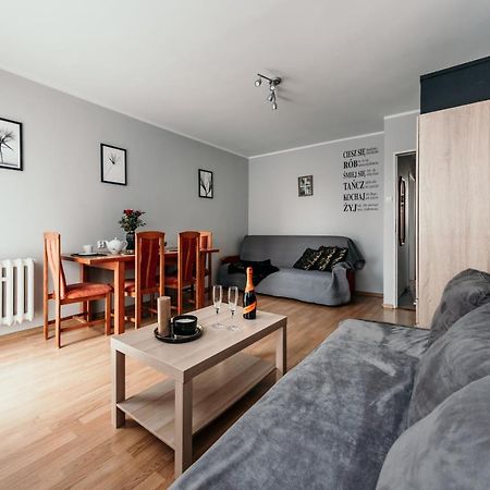 Spacious 3 Bedroom Apartament Near Olivia Business Center グダニスク エクステリア 写真