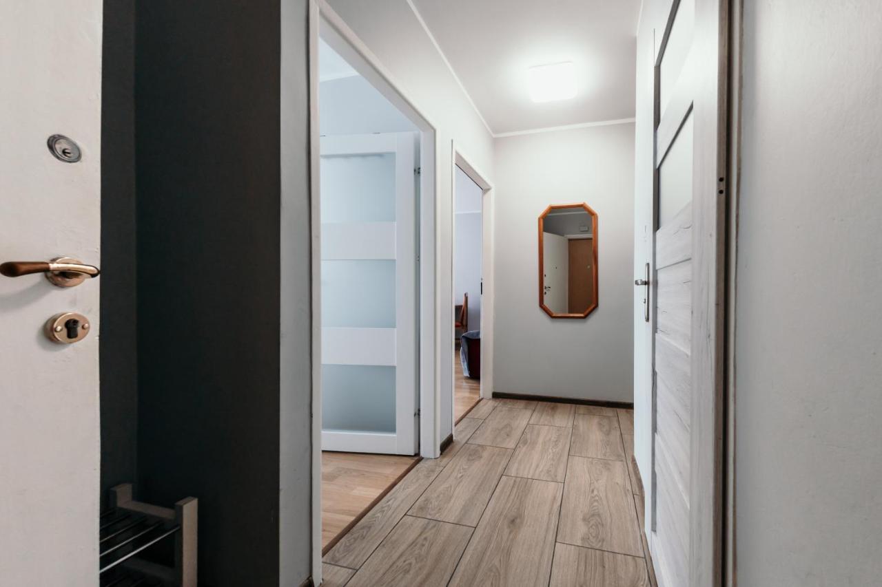 Spacious 3 Bedroom Apartament Near Olivia Business Center グダニスク エクステリア 写真